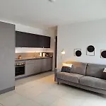 Urban By Quokka 360 - Modern With Private Parking *