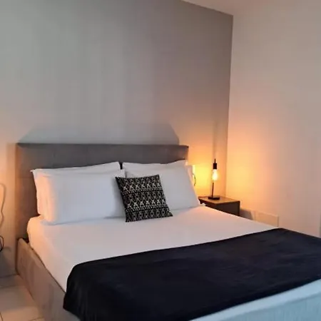 Urban By Quokka 360 - Modern With Private Parking * Lugano