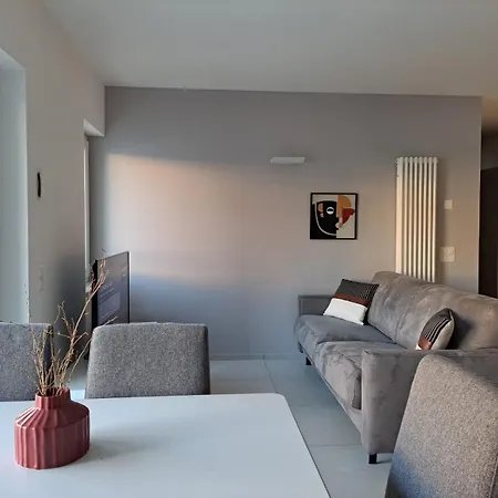 Urban By Quokka 360 - Modern With Private Parking * Lugano