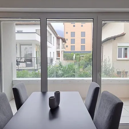 Urban By Quokka 360 - Modern With Private Parking Апартаменти Лугано