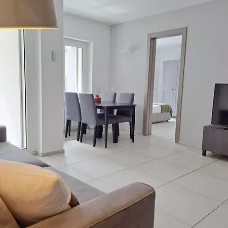 Urban By Quokka 360 - Modern With Private Parking * Lugano