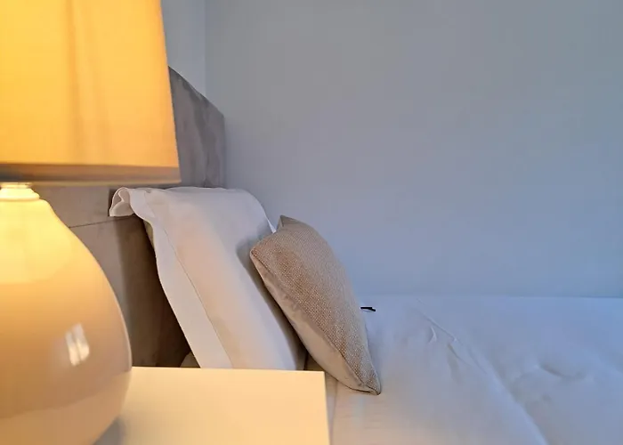 Urban By Quokka 360 - With Parking In