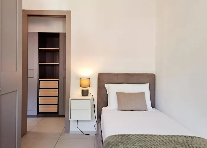 Urban By Quokka 360 - With Parking In *