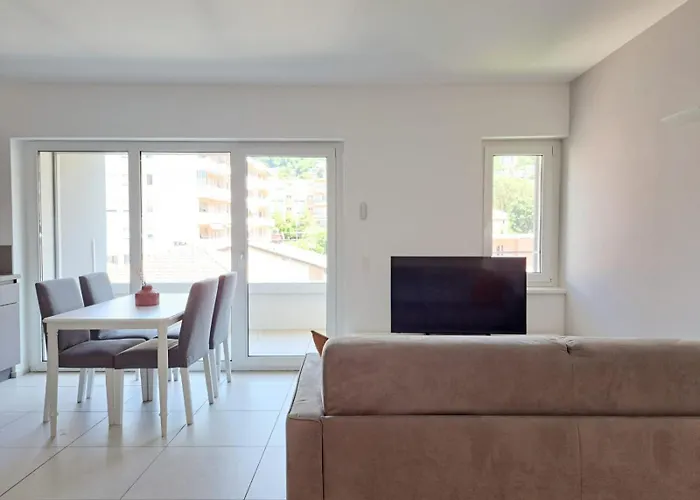 Urban By Quokka 360 - With Parking In Apartamento