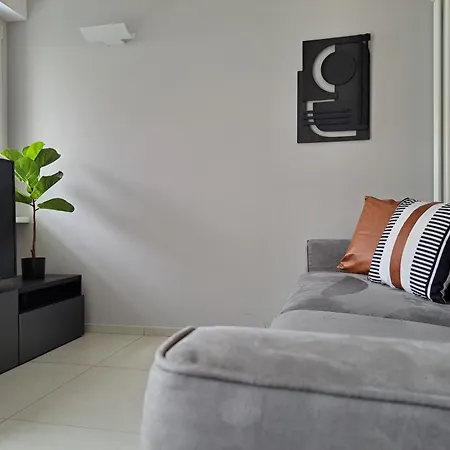 Urban By Quokka 360 - With Parking In Apartment